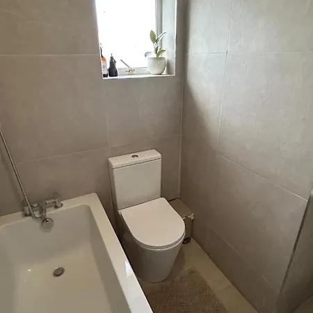 Family House Near Centre * Kilkenny